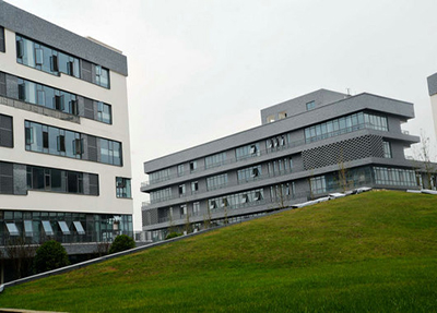 四川省成都市青蘇職業(yè)中專學(xué)校