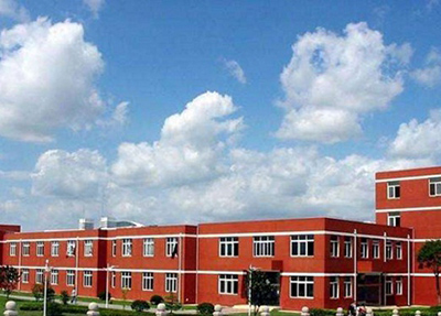 成都百年農(nóng)工子弟職業(yè)學校