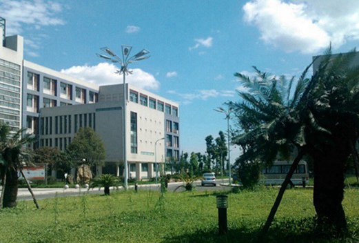 成都工業(yè)學(xué)院