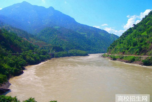 攀枝花經(jīng)貿(mào)旅游學(xué)校