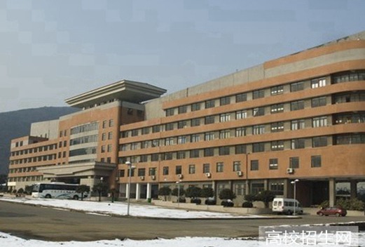 成都棠湖科學(xué)技術(shù)學(xué)校