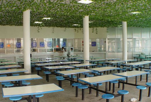 貴州科技學(xué)校