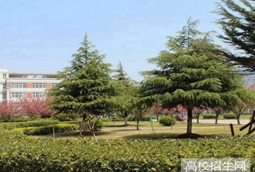 成都市現(xiàn)代職業(yè)技術(shù)學(xué)校