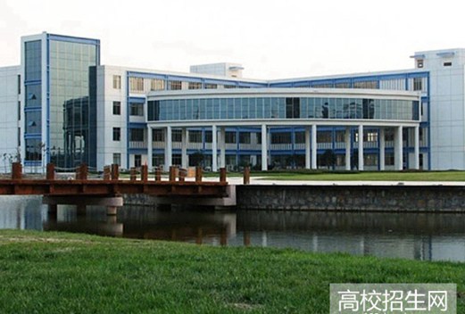 瀘縣建筑職業(yè)中專學(xué)校