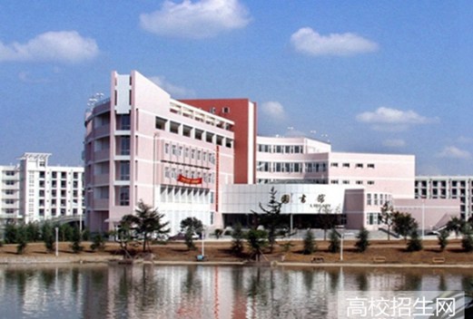 巴中職業(yè)技術(shù)學(xué)院