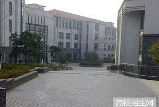 萬源第二職業(yè)高級中學(xué)