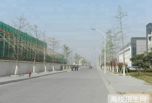 達(dá)州財貿(mào)學(xué)校