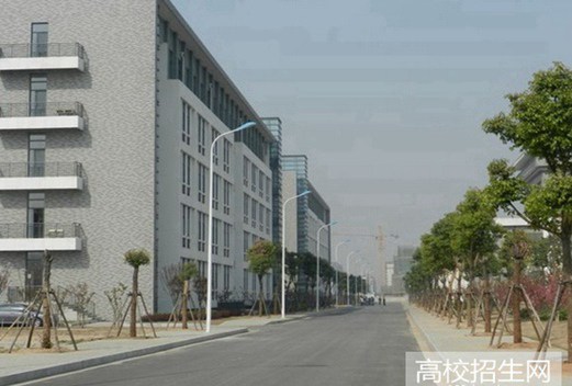 達(dá)州財貿(mào)學(xué)校