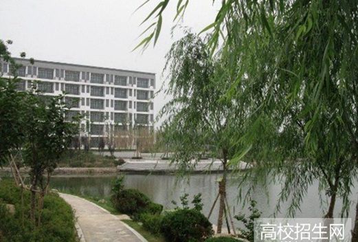 達(dá)州財貿(mào)學(xué)校