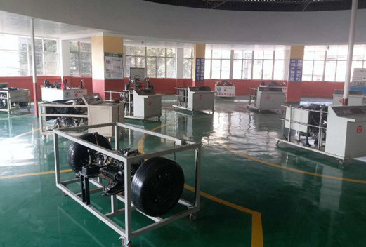 云南新西南技工學(xué)校