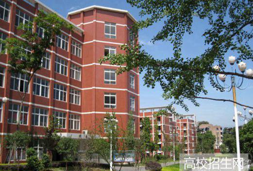 成都市機械高級技工學(xué)校