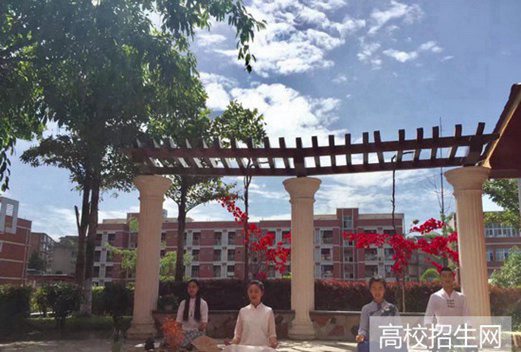 成都市機械高級技工學(xué)校