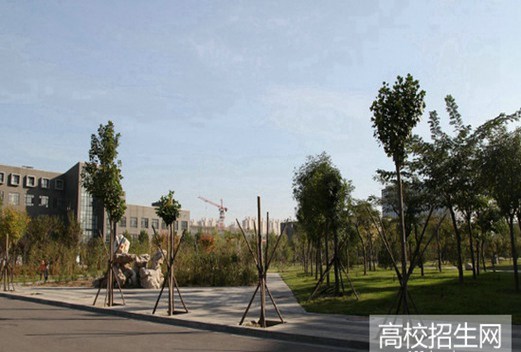 成都德圣中等職業(yè)學(xué)校