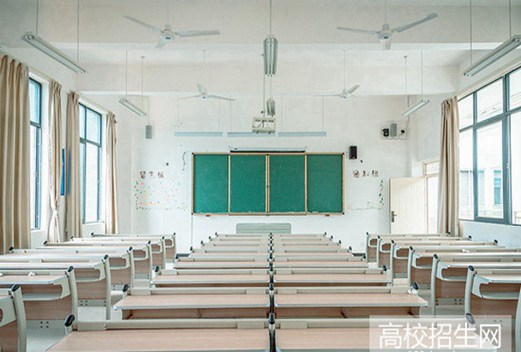 四川經(jīng)濟(jì)管理學(xué)校