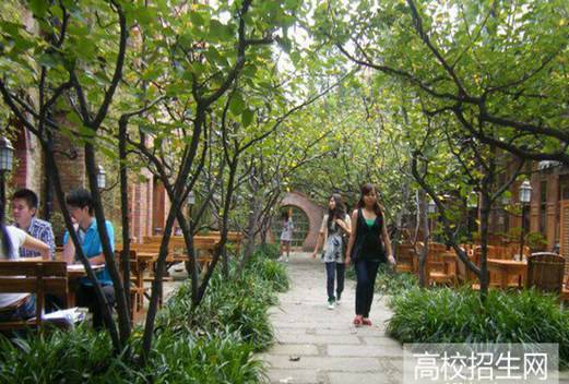 四川國際標(biāo)榜職業(yè)學(xué)院