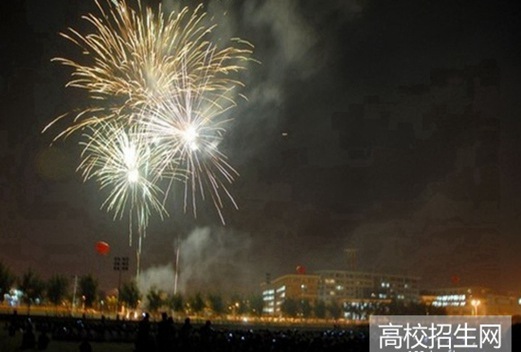 四川華新現(xiàn)代職業(yè)學(xué)院