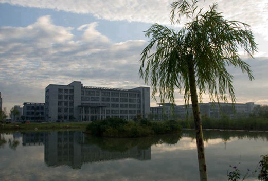 四川省郫縣友愛職業(yè)技術(shù)學(xué)校