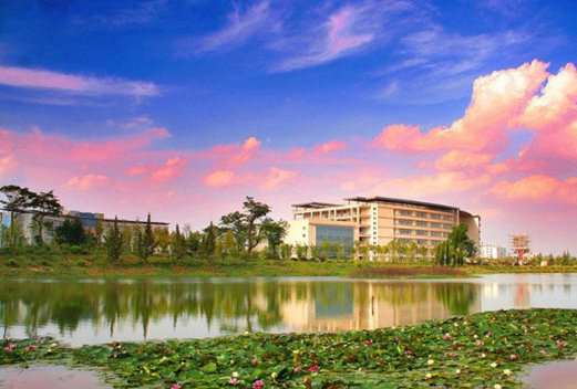 曲靖師范學(xué)院成人教育學(xué)院