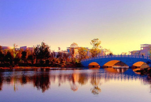 曲靖師范學(xué)院成人教育學(xué)院