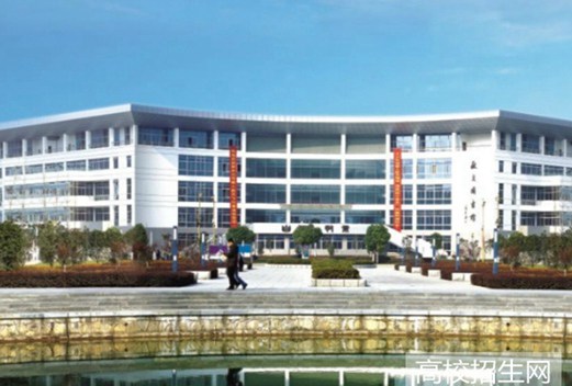 貴州大學(xué)附屬中學(xué)