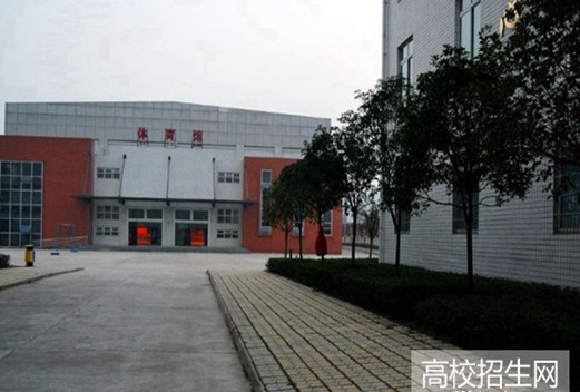 四川外國語大學(xué)成都學(xué)院影視職業(yè)教育