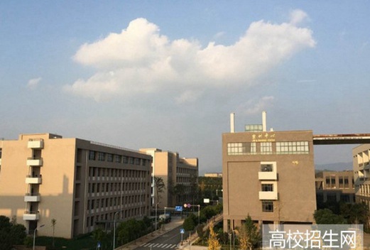 昭通衛(wèi)生職業(yè)學(xué)院