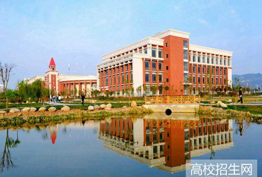 成都航空職業(yè)技術(shù)學(xué)院