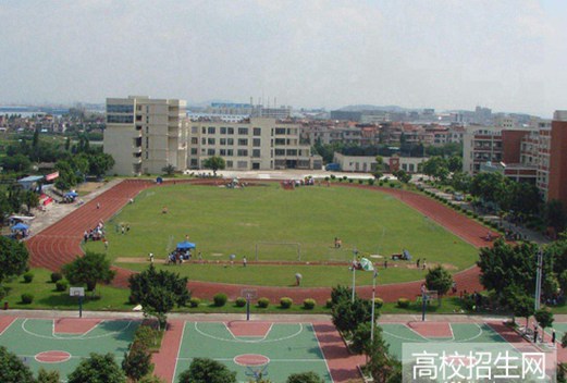 成都中山職業(yè)技術(shù)學(xué)校