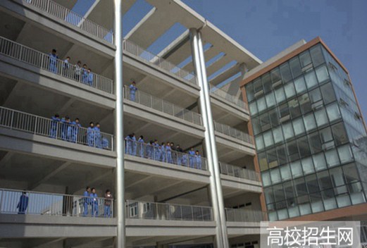 成都市技師學(xué)院