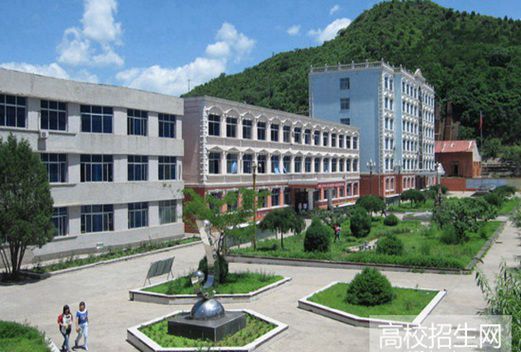 瀘州工業(yè)技工學校