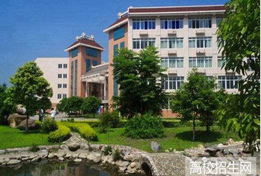 成都中醫(yī)藥大學附屬醫(yī)院針灸學校