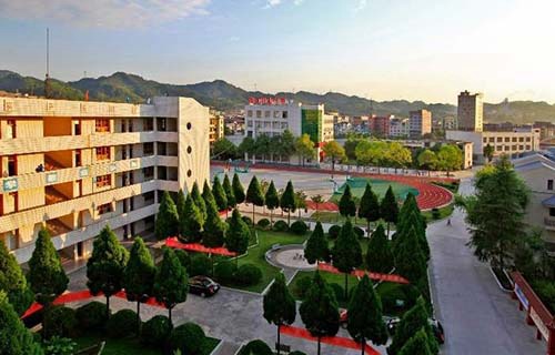 昆山市花橋職業(yè)中學(xué)