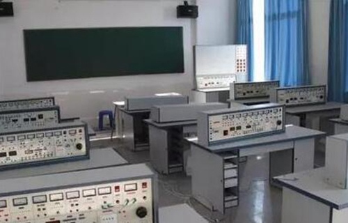 鳳慶縣職業(yè)高級中學(xué)