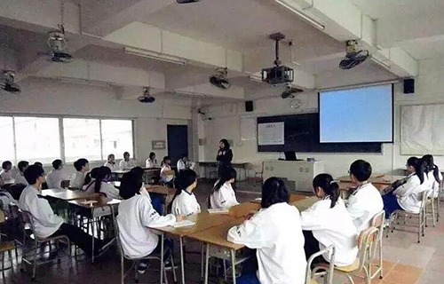 云南商務(wù)職業(yè)學(xué)院中專部