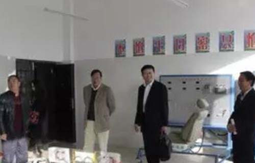 祥云縣職業(yè)高級(jí)中學(xué)