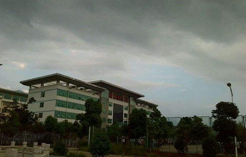 大理中等職業(yè)學(xué)?！? title=