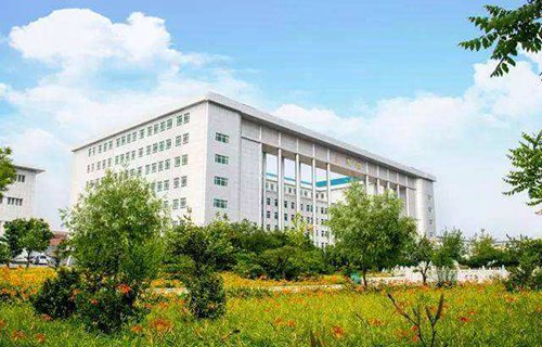 云南省昭通市財貿(mào)學(xué)校