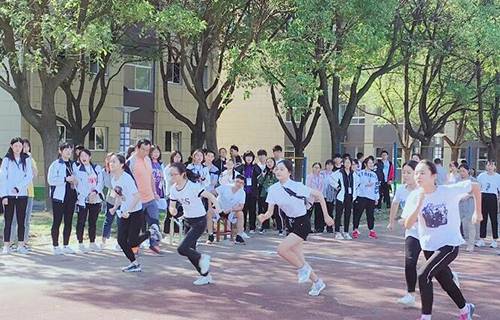 江蘇揚(yáng)中中等專(zhuān)業(yè)學(xué)校