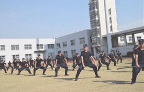 淮安高級職業(yè)技術(shù)學(xué)校