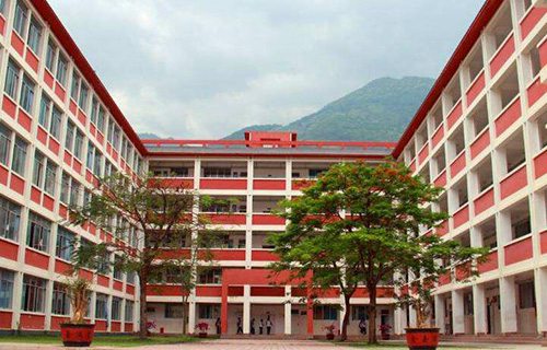 怒江州民族中等專業(yè)學校