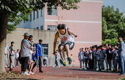 江陰商業(yè)中等專(zhuān)業(yè)學(xué)校