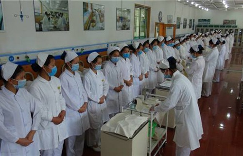 麗江市衛(wèi)生學(xué)校