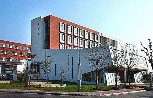 元江縣農(nóng)業(yè)機械化技術(shù)學(xué)校