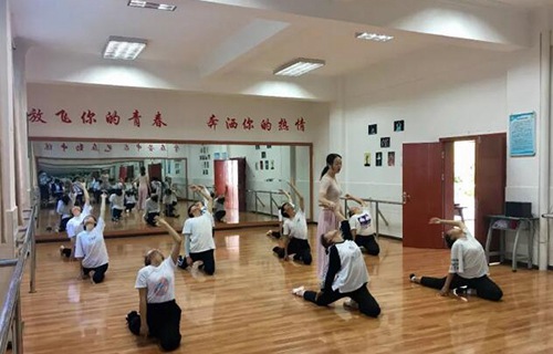 澄江縣職業(yè)高級中學