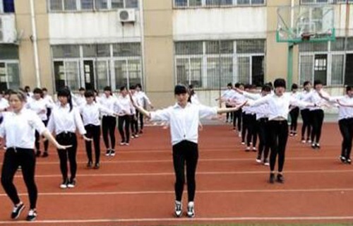 楚雄州工業(yè)學校