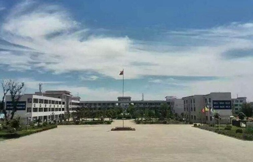 江蘇建湖中等專業(yè)學(xué)校