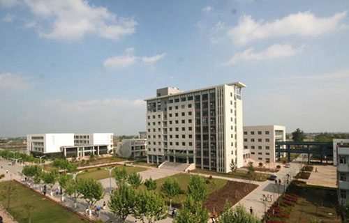 鹽城生物工程高等職業(yè)技術(shù)學(xué)校