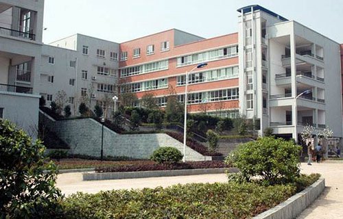 勐?？h職業(yè)中學(xué)