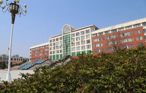 瀘西縣逸圃鄉(xiāng)職業(yè)中學(xué)