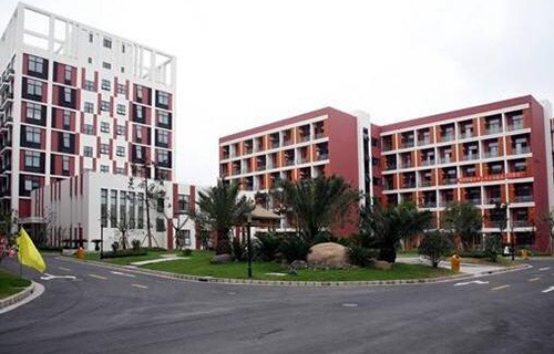 蒙自縣中等農(nóng)業(yè)機(jī)械化技術(shù)學(xué)校